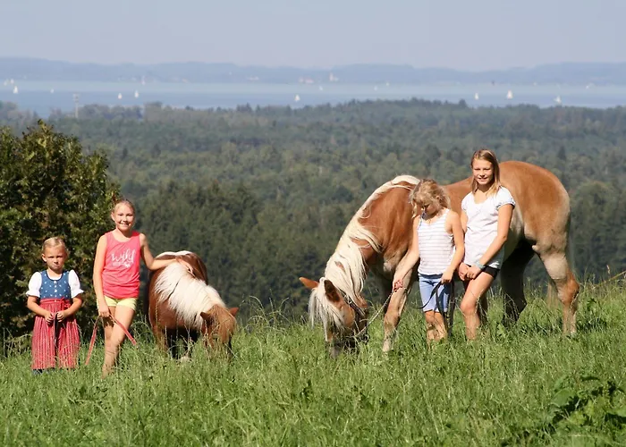 Cafe Wastelbauerhof - Urlaub Auf Dem Bauernhof Farma Bernau am Chiemsee