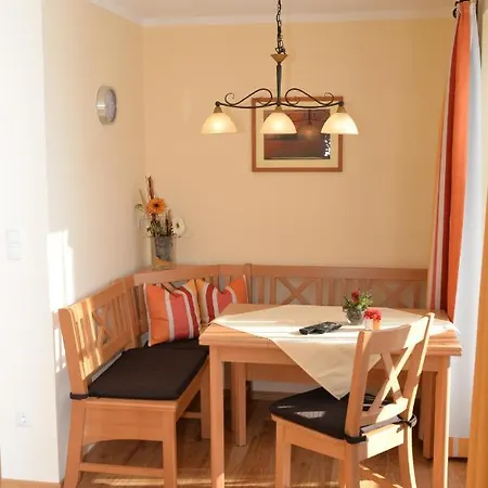 Cafe Wastelbauerhof - Urlaub Auf Dem Bauernhof Farm stay Bernau am Chiemsee