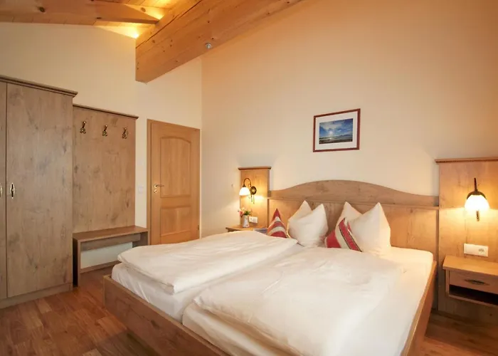 Cafe Wastelbauerhof - Urlaub Auf Dem Bauernhof * Bernau am Chiemsee